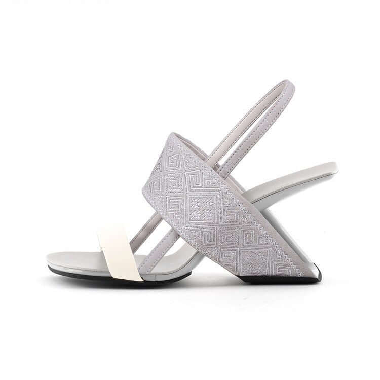 Summer Ethnic Style Women's Shoes Embroidered Sandals $149.50 Dana Fashion Color: Gray Size: 34 Women's shoes Product information: Sole material: rubber Toe bracket shape: square head Color: gray, black, red Shoe Upper material: Cowhide Size: 34, 35, 36,