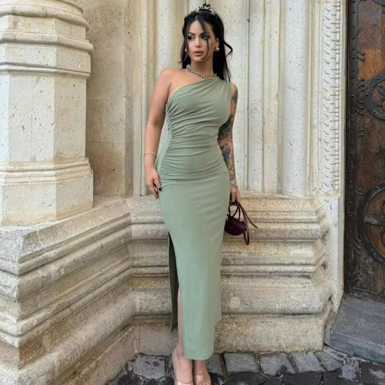 Summer New Shoulder Split Waist Fitted Sleeveless Dress $29.90 Dana Fashion Color: Black Size: L Women's clothing Product information: Pattern: solid color Skirt type: One-Step skirt Color: green, black Waist type: high waist Size: S,M,L Skirt length: lon