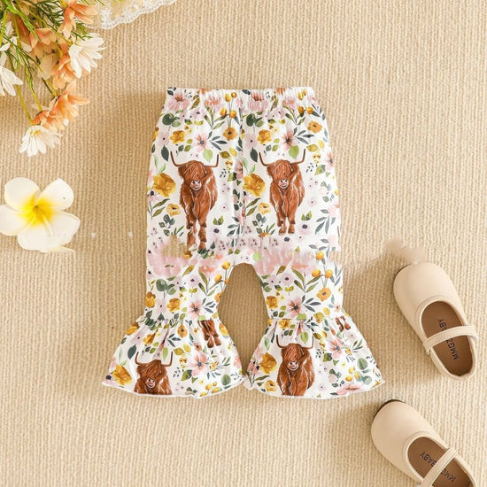 Summer New Sisters Outfit Bow Suspenders Short Top And Trousers Suit $19.65 Dana Fashion Color: Beige Suit Height: 100cm Baby Clothing Product information: Pattern: animal, solid color, flower Color: beige, light brown Suitable height: 80cm, 90cm, 100cm,