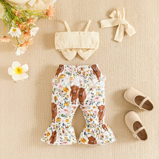 Summer New Sisters Outfit Bow Suspenders Short Top And Trousers Suit $19.65 Dana Fashion Color: Beige Suit Height: 100cm Baby Clothing Product information: Pattern: animal, solid color, flower Color: beige, light brown Suitable height: 80cm, 90cm, 100cm,