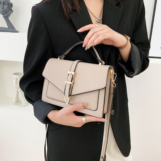 Summer Special-interest Design High Quality Crossbody Bag $48.72 Dana Fashion Color: Black Women's Bags Product information: Lining texture: Polyester Pattern: solid color Color: white, blue, black, khaki, Brown Processing Method: soft surface Lifting par