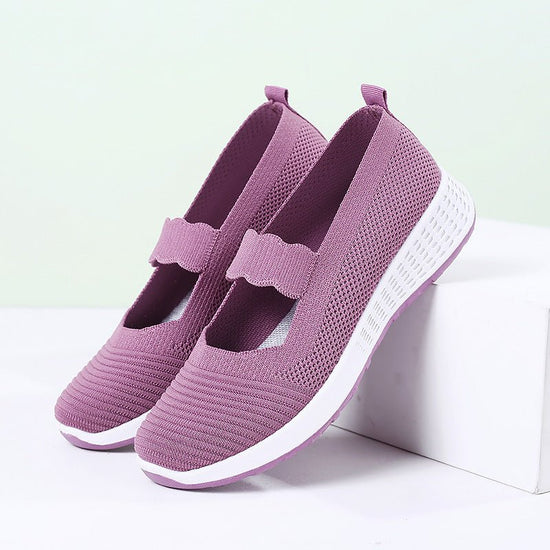 Summer Sports Low-cut Breathable Cloth Shoes For Women $28.45 Dana Fashion Color: Black Size: 36 Women's shoes Product information: Pattern: solid color Lining material: unlined Applicable sports: Universal Upper height: low top Heel height: low heel (1-3