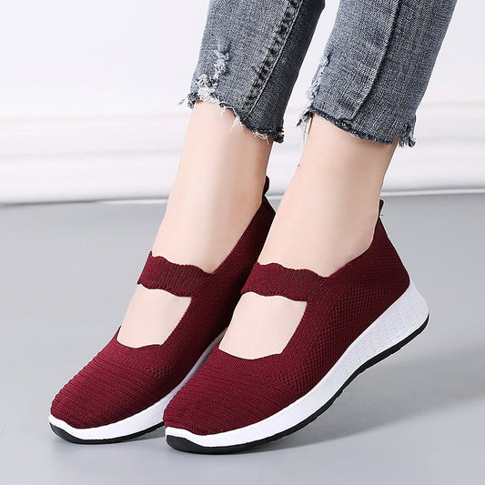 Summer Sports Low-cut Breathable Cloth Shoes For Women $28.45 Dana Fashion Color: Black Size: 36 Women's shoes Product information: Pattern: solid color Lining material: unlined Applicable sports: Universal Upper height: low top Heel height: low heel (1-3