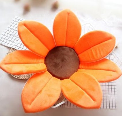 Sunflower For Baby Bath, Baby Sunflower Mat $43.14 Dana Fashion Color: Orange Toys & Hobbies Sunflower is a cute, cute, handy way to bathe your baby! Made from incredibly soft, cute material! Sun flower petals embrace any sink, creating a lovely, safe, fu