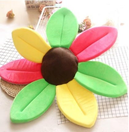 Sunflower For Baby Bath, Baby Sunflower Mat $43.14 Dana Fashion Color: Mixed color 2 Toys & Hobbies Sunflower is a cute, cute, handy way to bathe your baby! Made from incredibly soft, cute material! Sun flower petals embrace any sink, creating a lovely, s