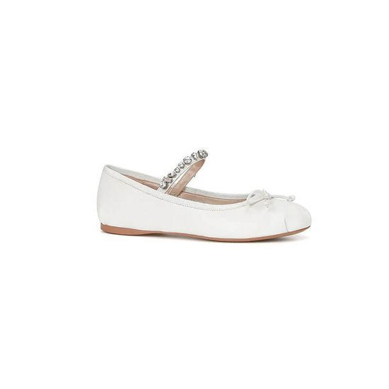 Super Soft Rhinestone Round Head Satin Ballet Shoes $45.50 Dana Fashion Color: Silk White Size: 33 Women's shoes Product information: Color: Silk White, silk blue, silk pink Heel shape: flat heel Size: 34, 35, 36, 37, 38, 39, 40, 41, 42, 43, 33 Sole craft