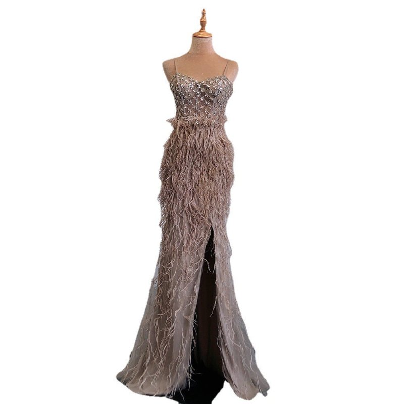 Suspender Feather Slim-fit Host Annual Party Banquet Engagement Dress $599.00 Dana Fashion Color: Blue Size: L Women's clothing Product information: Color: blue, pink, caramel Size: XS,S,M,L,XL,XXL, XXL,XXXXL Popular elements: Feather Fabric name: knitted