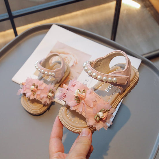 Sweet Flowers Kids Sandals Girls Versatile Soft Toddler Shoes $38.01 Dana Fashion Color: Off white Shoe size: Size23 Baby & Mother Overview: Unique design, stylish and beautiful. Good material, comfortable feet. A variety of colors, any choice. Specificat