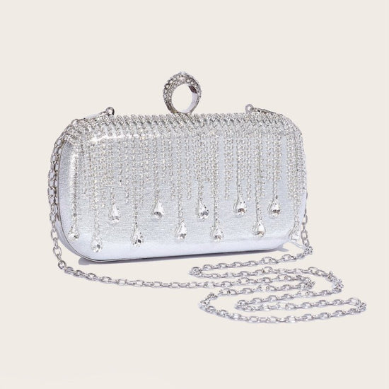 Tassle Diamond Handbag Ladies Wedding Party Portable Chain $54.89 Dana Fashion Color: Black Size: 19x9.5x4CM Women's Bags Product information: Lined text: Polyester Applicable scenarios: Daily match Color: silver, black, gold Outer bag type: Three-dimensi