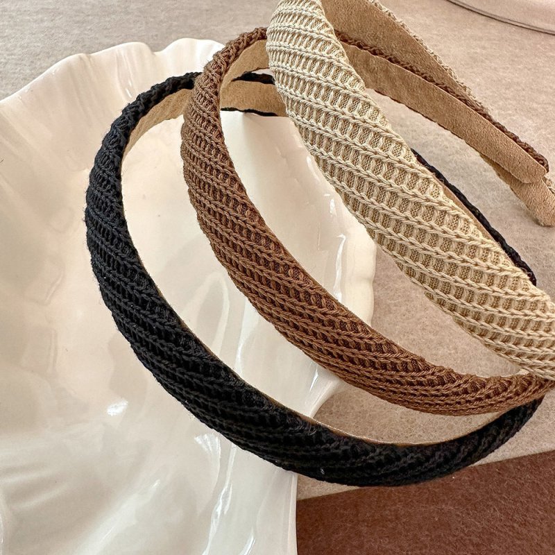 Temperament Wild Gentle And Younger Headband Hairpin Hair Ornaments $9.00 Dana Fashion Color: Beige Women's Accessories Product information: Processing process: manual Color: black, beige, brown, khaki, mixed batch Applicable people: women Material: cloth