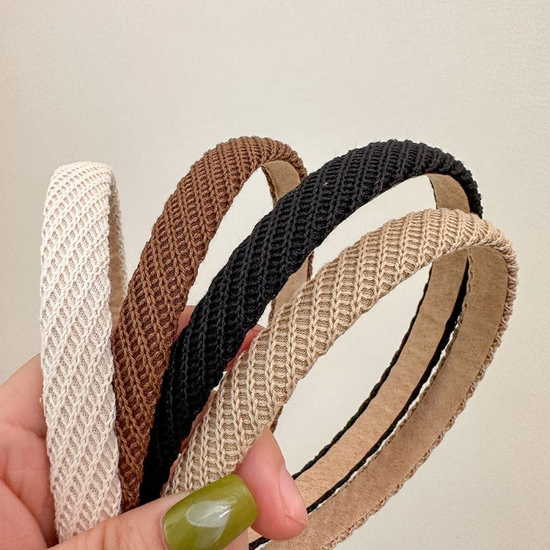 Temperament Wild Gentle And Younger Headband Hairpin Hair Ornaments $9.00 Dana Fashion Color: Beige Women's Accessories Product information: Processing process: manual Color: black, beige, brown, khaki, mixed batch Applicable people: women Material: cloth
