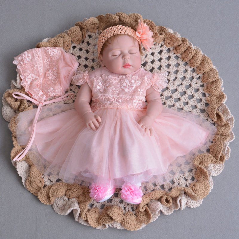The Summer Baby Baby Princess Dress Dress Lightweight Breathable Mesh Lace Dress Moon Age $38.78 Dana Fashion style: A Size: 12 Baby Clothing size bust waist length suit age suit height 3 52 52 39 0-2 59cm 6 54 53 42 3~6 66cm 12 56 55 45 6~12 73cm 18 58 5