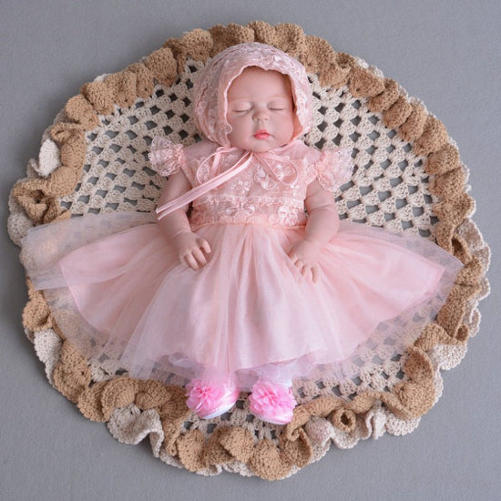 The Summer Baby Baby Princess Dress Dress Lightweight Breathable Mesh Lace Dress Moon Age $34.44 Dana Fashion style: B Size: 12 Baby Clothing size bust waist length suit age suit height 3 52 52 39 0-2 59cm 6 54 53 42 3~6 66cm 12 56 55 45 6~12 73cm 18 58 5