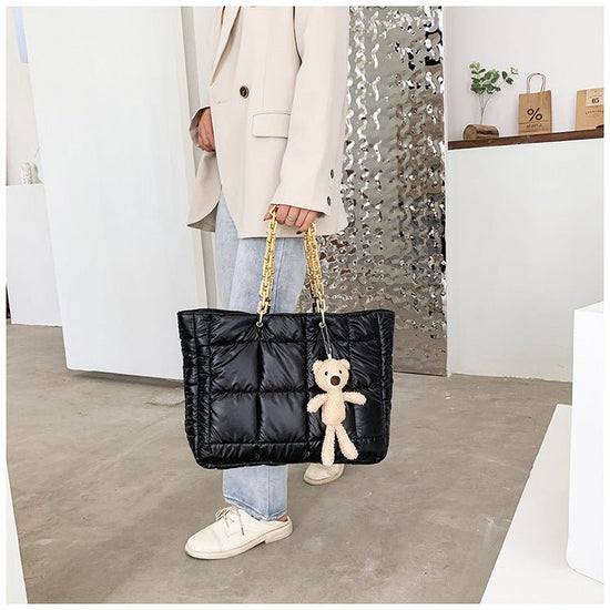 Thick Chain Tote Bags for Women Leather Big Shoulder Bag Ladies Large Capacity Shopper Purse Luxury Handbag $45.50 Dana Fashion Color: Black Women's Bags Overview Great for on the go, bring this suede-lined organizer's dream on your arm wherever the day t