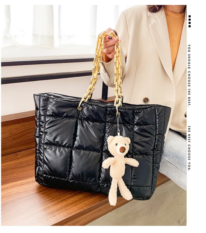 Thick Chain Tote Bags for Women Leather Big Shoulder Bag Ladies Large Capacity Shopper Purse Luxury Handbag $45.50 Dana Fashion Color: Black Women's Bags Overview Great for on the go, bring this suede-lined organizer's dream on your arm wherever the day t