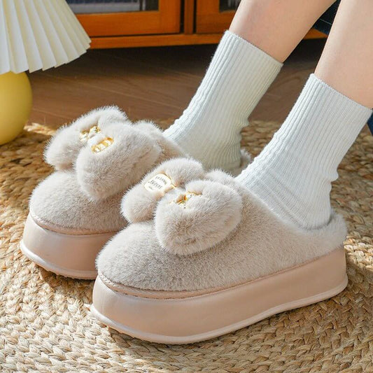Thick-soled Cotton Slippers Women's Winter Bowknot Plush $45.50 Dana Fashion Color: Green Size: 36 To 37 Women's shoes Product information: Pattern: Cartoon Lining material: Cotton Color: khaki, pink, green Heel height: 6cm With USB or not: no Size: 36-37