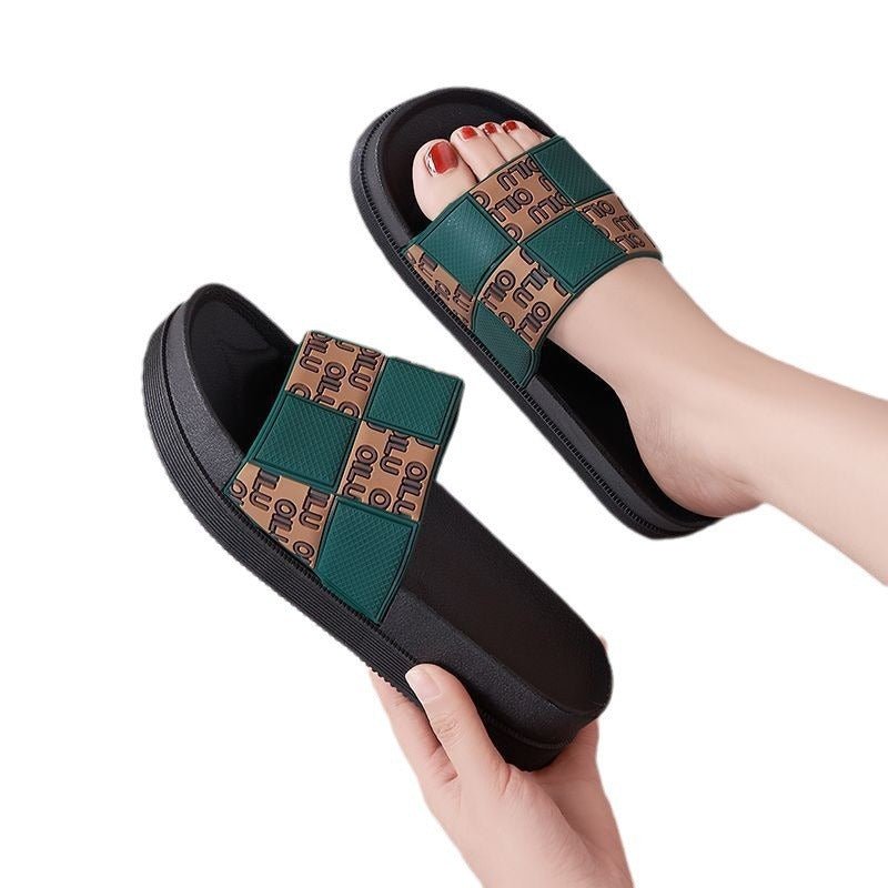 Thickened Summer Outdoor Women's Slippers $29.99 Dana Fashion Color: Black Size: 35to36 Women's shoes Product information: Lining material: no lining Toe holder shape: round head Shoe Upper material: artificial PU Size: 35-36 [standard size], 37-38 [stand