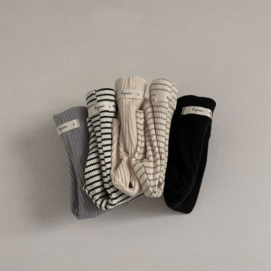 Thin Cropped Pants Baby Threaded Underwear Leggings Safety $18.98 Dana Fashion Color: Apricot Suit Height: 100cm Baby Clothing Product information: Pattern: solid color Color: apricot, gray black, pink stripes, black stripes Flight opening: hair band Suit