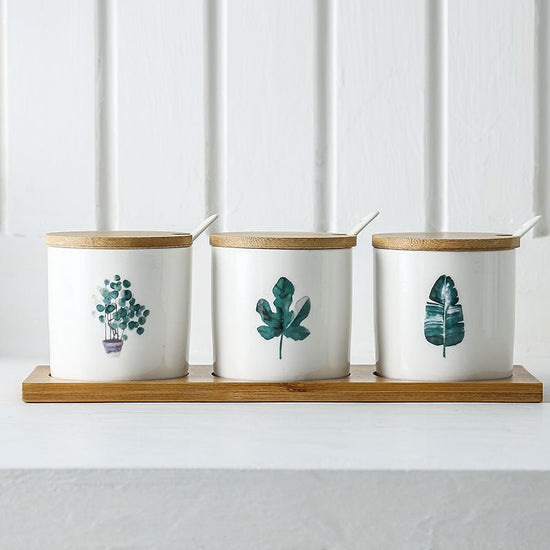 Three-Piece Ceramic Seasoning Jar With Lid $38.88 Dana Fashion style: Green plants Size: 3pcs Dana's Kitchen Product information: Material: Ceramic Type of seasoning that can be loaded: solid seasoning Specifications: set of three small pots of marble, se