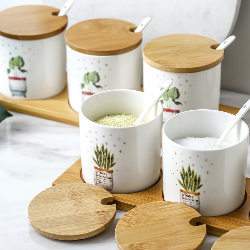Three-Piece Ceramic Seasoning Jar With Lid $38.88 Dana Fashion style: Cat Size: 3pcs Dana's Kitchen Product information: Material: Ceramic Type of seasoning that can be loaded: solid seasoning Specifications: set of three small pots of marble, set of thre