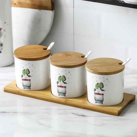 Three-Piece Ceramic Seasoning Jar With Lid $38.88 Dana Fashion style: Green dill Size: 3pcs Dana's Kitchen Product information: Material: Ceramic Type of seasoning that can be loaded: solid seasoning Specifications: set of three small pots of marble, set