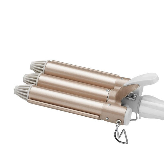 Three-tube curling iron $41.32 Dana Fashion Size: 22mm style: EU Beauty Tools Product size: 22mm, 25mm Product name: three-tube egg roll curling iron Product voltage: 100-240V 50/60Hz Product power: 30-50W Temperature gear position: 2 gear temperature adj