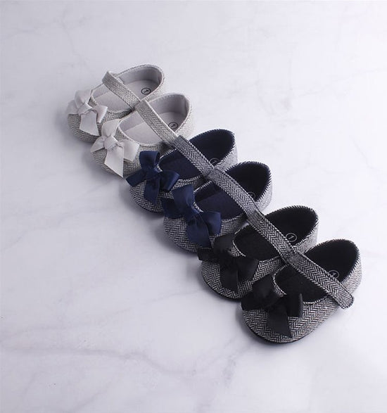 Toddler Crib Shoes for Baby boy Kid Summer gir $38.57 Dana Fashion Color: Black Size: 11cm Baby & Mother