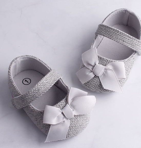 Toddler Crib Shoes for Baby boy Kid Summer gir $38.57 Dana Fashion Color: Black Size: 11cm Baby & Mother