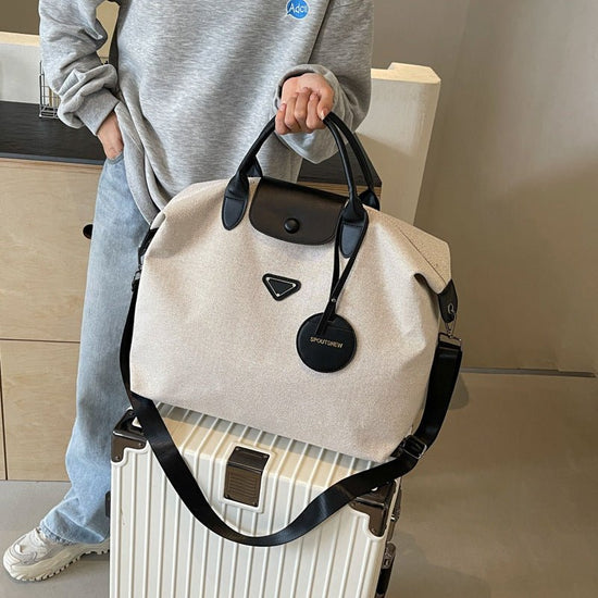 Travel Bag Large Capacity High Sense Lightweight Duffel Bag Travel $58.04 Dana Fashion Color: Black Women's Bags Product information: Lining texture: Polyester Pattern: solid color Applicable scenario: leisure travel Color: brown, black Applicable Gender: