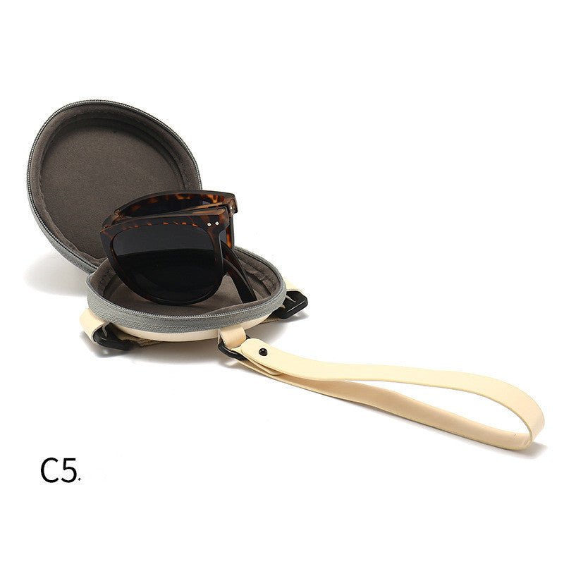 Trendy Foldable Sunglasses For Women TR Polarized Folding Sun Glasses $11.00 Dana Fashion Color: Tortoiseshell style: With case Glasses degree: Polarized light Women's Accessories Overview: 1. Ultralight Comfy Material Frame: Ideal fit ensures that our su