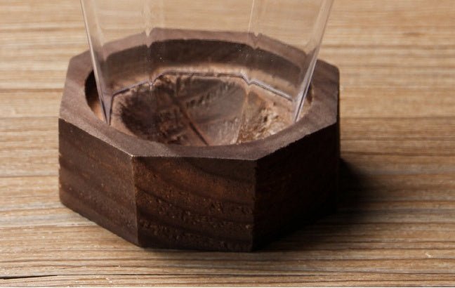 Tumbler Wine Glass Crystal Handmade Wine Glass Foreign Wine Glass $11.95 Dana Fashion style: Base Dana's Kitchen Product information: Material: crystal Glass capacity: 301mL (inclusive)-400mL (inclusive) Type: Whiskey glass Manual: yes Product description