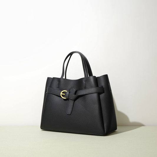 Tuscan Authentic Leather Tactile Feel First Layer Cowhide Mummy Bag $120.00 Dana Fashion Color: Black Women's Bags Product information: Lining texture: polyester cotton Applicable scenario: Daily configuration Color: black, white, khaki, Linen Blue, Brown