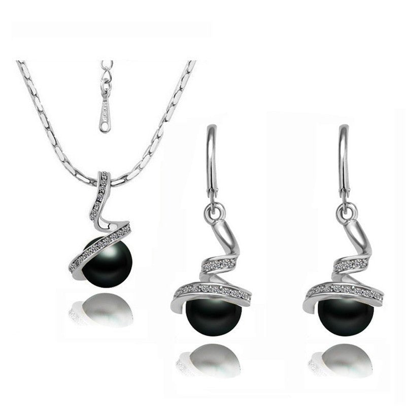 Twisted snake pearl $25.99 Dana Fashion Style: Suit Color: Silver black Women's Accessories Material: Alloy