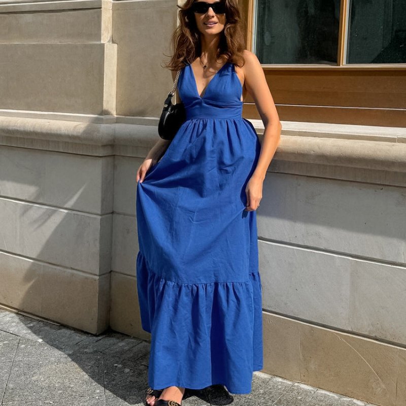 V-neck Backless Sling Dress Design Women $44.00 Dana Fashion Color: Blue Size: L Women's clothing Product information: Color: blue Waist type: high waist Size: S,M,L Popular elements: no back Fabric name: Cotton Sleeve length: sleeveless Skirt Category: D