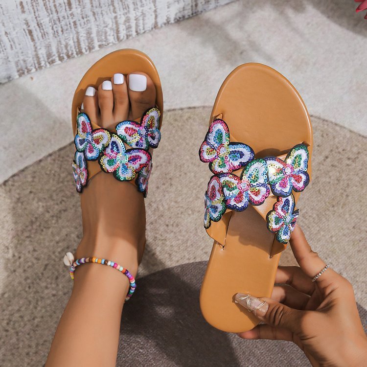 Vacation Light Butterfly Plus Size Beach Sandals $31.52 Dana Fashion Style: Cross Size: 36 Women's shoes Product information: Lining material: imitation leather Color: three, one word, Cross Size: 36,37,38,39,40,41,42,43 Sole craft: viscose shoes Sole mat