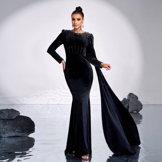 Velvet Round Neck Long Sleeve Rhinestone Evening Dress $104.99 Dana Fashion Color: Black Size: L Women's clothing معلومات المنتج: النمط: لون سادة نوع التنورة: تنورة الورك اللون: أسود نوع الخصر: خصر مرتفع المقاس: S، M، L، XL نوع الطراز: أنيق شكل المجموعة: