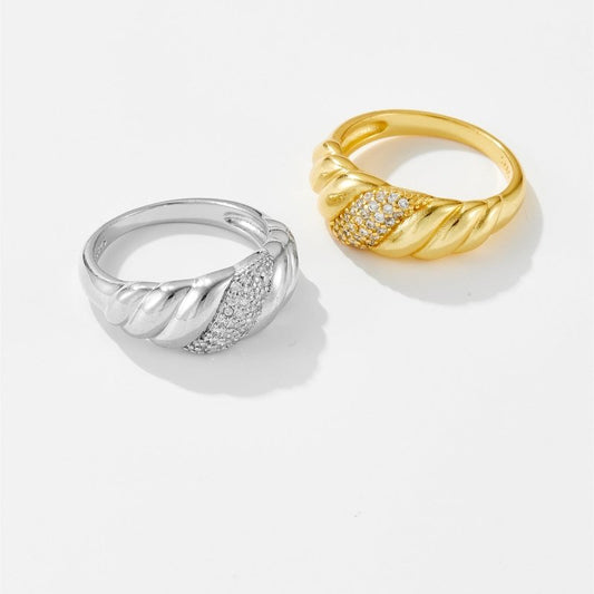 Versatile Design Geometric Irregular Spiral Ring $39.90 Dana Fashion Color: 18K Gold TTR36 Size: No 6 Women's Accessories Product information: Type: Ring Treatment Process: Electroplating Color: Platinum-TTR36,18K gold-TTR36 Size: no.6, no.7, no.8 Style: