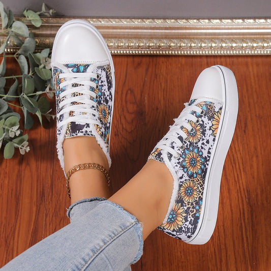 Versatile Flat Bottomed Student Lace Up Canvas Shoes $29.99 Dana Fashion Color: Big Flower Size: 36 Women's shoes Product information: Lining material: Microfiber Applicable sports: Universal Color: skull, big flower, sunflower, Lotus, black chrysanthemum