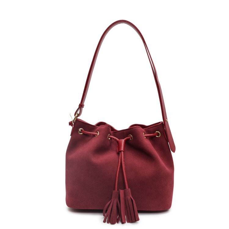 Versatile Personality Shoulder Messenger Bag Fashion Simple $49.60 Dana Fashion Color: Wine Red Women's Bags Product information: Lining texture: synthetic leather Applicable scenario: Daily configuration Color: wine red, black, brown, brown Material: PU