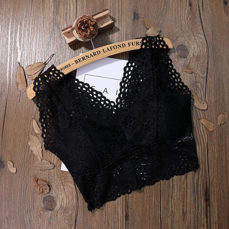 Vest Women Wrapped Chest Tube Top Underwear Lace Bottoming Bra $21.99 Dana Fashion Color: Black Size: One size Women's clothing Product information: Product Category: Wrapped Chest Main fabric composition: Nylon The content of the main fabric ingredient:
