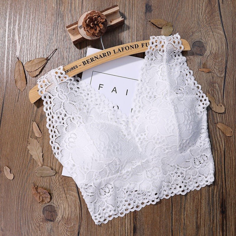 Vest Women Wrapped Chest Tube Top Underwear Lace Bottoming Bra $21.99 Dana Fashion Color: White Size: One size Women's clothing Product information: Product Category: Wrapped Chest Main fabric composition: Nylon The content of the main fabric ingredient:
