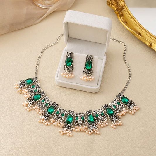 Vintage Emerald Earrings Ethnic Style Square Tassel Bead Pendant Jewelry Suit $32.20 Dana Fashion Color: E1474 Women's Accessories Product information: Treatment Process: Electroplating Color: E1474-2 Applicable population: Female Chain style: O-ring chai
