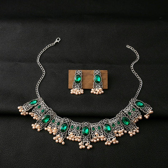 Vintage Emerald Earrings Ethnic Style Square Tassel Bead Pendant Jewelry Suit $32.20 Dana Fashion Color: E1474 Women's Accessories Product information: Treatment Process: Electroplating Color: E1474-2 Applicable population: Female Chain style: O-ring chai