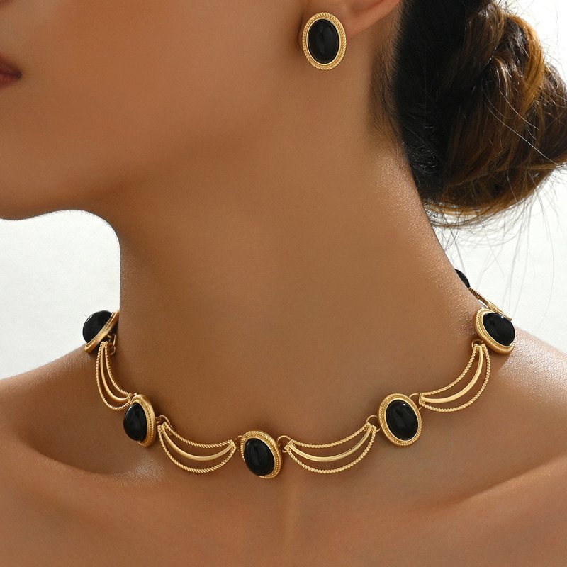 Vintage Inlaid Gem Earrings And Necklace Set $57.31 Dana Fashion Color: XL5419 Women's Accessories Product information: Pattern: Geometric Treatment Process: inlay Color: XL5419 Applicable people: women Inlaid material: alloy inlaid artificial gem/semi-pr