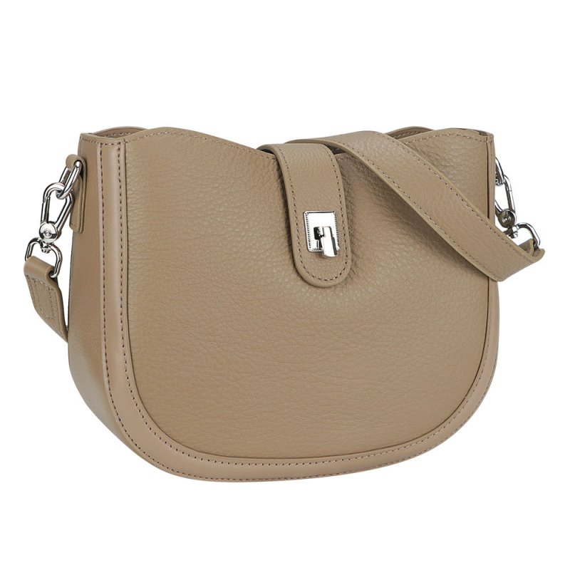 Vintage Saddle Women's Shoulder Messenger Bag $55.00 Dana Fashion Color: Khaki Women's Bags Product information: Lining texture: Polyester Color: black, pink, khaki, windbreaker Gray, wine purple Leather features: first layer cowhide Material: genuine lea