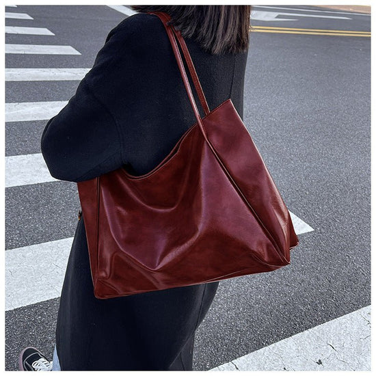 Vintage Shoulder Bags For Women Large Capacity Handbag Tote Bag $27.50 Dana Fashion Color: Red Women's Bags Product information: Material: PU Style: fashionable and simple Features: solid color Colour: white, red, blue, black, dark brown Size Information:
