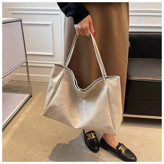 Vintage Shoulder Bags For Women Large Capacity Handbag Tote Bag $27.50 Dana Fashion Color: Black Women's Bags Product information: Material: PU Style: fashionable and simple Features: solid color Colour: white, red, blue, black, dark brown Size Informatio