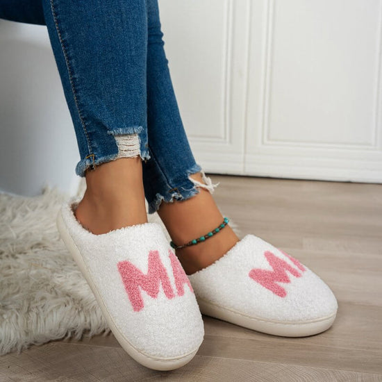 Warm And Cozy MAMA Christmas Gift Plush Cotton Slippers Thick Non-Slip Sole Indoor Slippers Shoes $69.50 Dana Fashion Color: White Size: 38to39 Women's shoes Overview: Unique design, stylish and beautiful. Good material, comfortable wear. Product informat