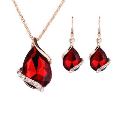 Water Drop Necklace Earring Set $25.00 Dana Fashion Color: Black Women's Accessories Style: European and American Material: Alloy Processing technology: Diamond Style: Women's Set combination: Earrings + item decorations Inlay material: White gold/K white