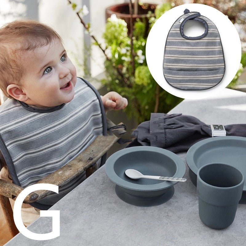Waterproof Bib Bib Baby Food Supplement $44.58 Dana Fashion style: G Baby Clothing Product information: Gender: girl, boy Style: casual, cute Material: pu Size: 6-36 months Features: water proof Packing list: Bib×1